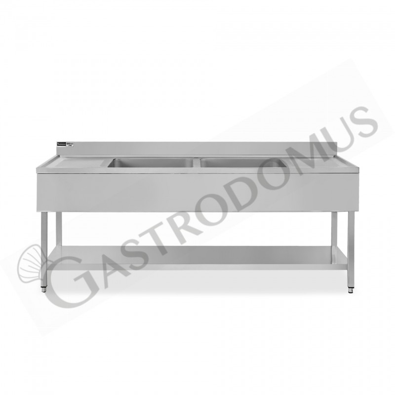 Lavello semplice con alzatina, 1 ripiano, 2 vasche, 2 gocciolatoi, L 1800 x P 600 x H 965 mm - con foro rubinetto Ø 32 mm Lavello semplice con alzatina, 1 ripiano, 2 vasche, 2 gocciolatoi, L 1800 x P 600 x H 965 mm - con foro rubinetto Ø 32 mm