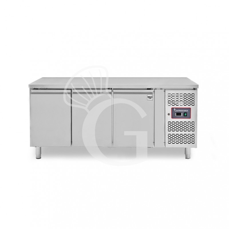Tavolo Refrigerato 3 porte Prof. 600 mm -2°C/+8°C classe energetica E Tavolo Refrigerato 3 porte Prof. 600 mm -2°C/+8°C classe energetica E