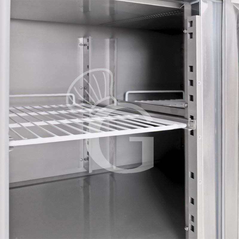 Tavolo Refrigerato 3 cassetti 2 porte 700 mm -2°C/+8°C alzatina Motore a sinistra
