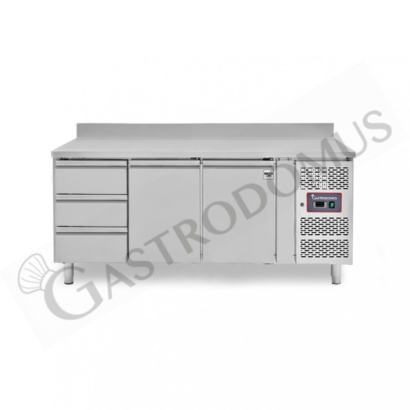 Tavolo Refrigerato 3 cassetti 2 porte 700 mm -2°C/+8°C alzatina Tavolo Refrigerato 3 cassetti 2 porte 700 mm -2°C/+8°C alzatina