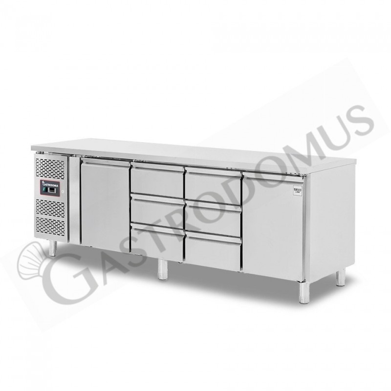 Tavolo refrigerato 6 cassetti 2 porte 700 mm -2°C/+8°C, motore a sinistra Tavolo refrigerato 6 cassetti 2 porte 700 mm -2°C/+8°C, motore a sinistra