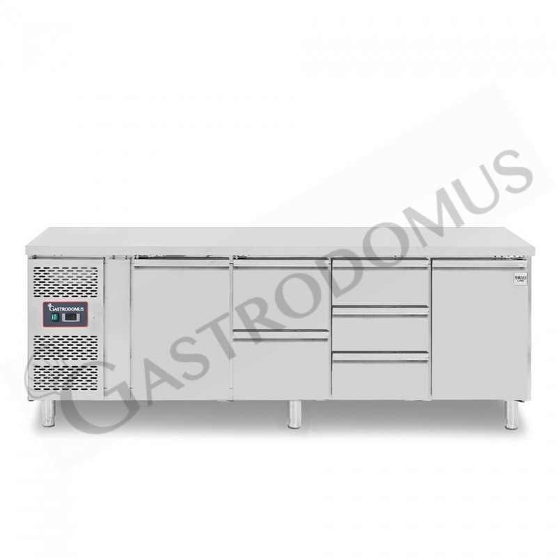 Tavolo refrigerato 5 cassetti 2 porte 700 mm -2°C/+8°C, motore a sinistra Tavolo refrigerato 5 cassetti 2 porte 700 mm -2°C/+8°C, motore a sinistra