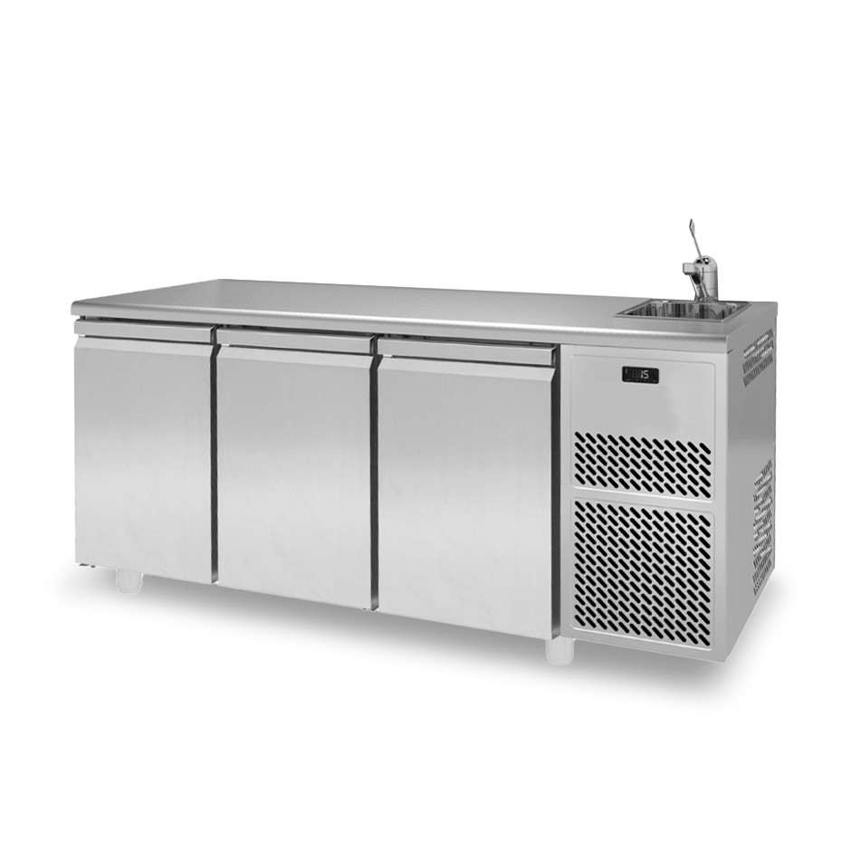 Tavolo Refrigerato con Lavello 3 porte Prof. 700 mm 0°C/+10°C Classe energetica C