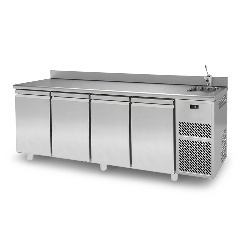 Tavolo Refrigerato con Lavello 4 porte alzatina Prof. 700 mm 0°C/10°C Classe energetica D