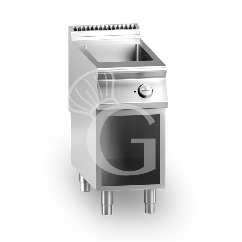 Bagnomaria elettrico su armadio aperto predisposto per bacinelle GN h 150 mm L 400 mm x P 900 mm Bagnomaria elettrico su armadio aperto predisposto per bacinelle GN h 150 mm L 400 mm x P 900 mm