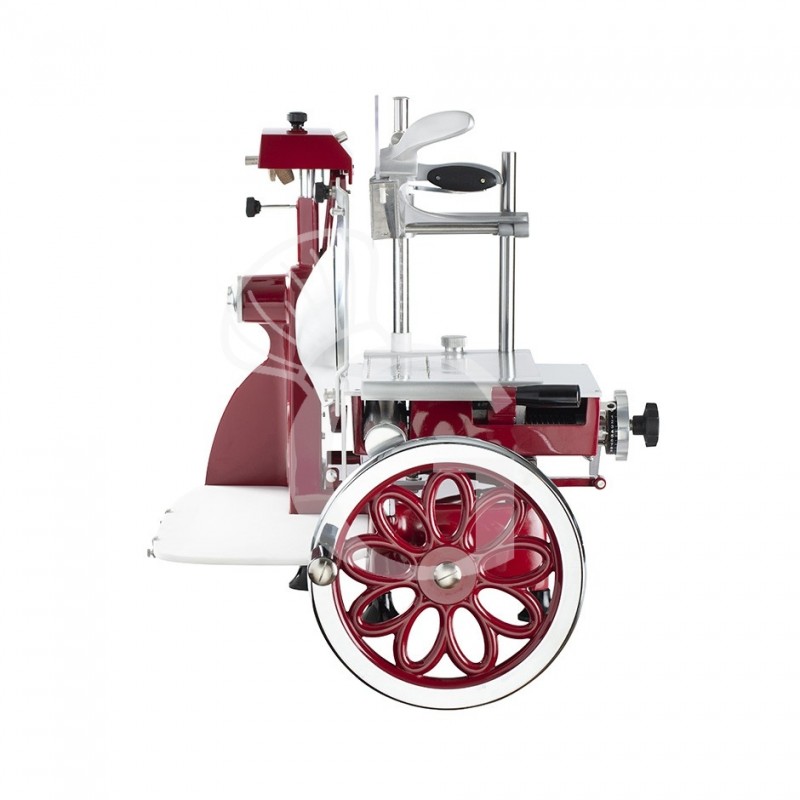 Affettatrice a volano in alluminio con verniciatura a fuoco, lama diametro 300 mm, taglio utile L 230 x H 180 mm
