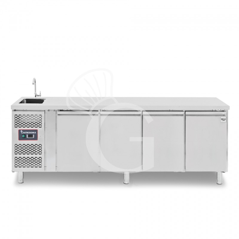 Tavolo refrigerato 4 porte con lavello,motore a sinistra,Prof. 700 mm,temp +2°C/+8°C, completo di rubinetto classe energetica B