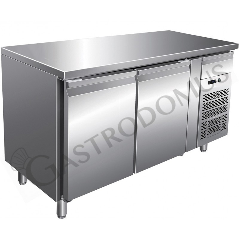 Tavolo Refrigerato 2 porte, cassetto sopra al motore Prof. 600 2°C/+8°C classe energetica C