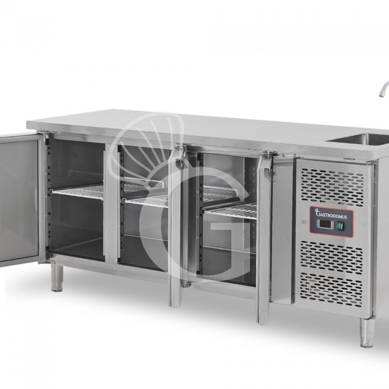 Tavolo refrigerato 3 porte con lavello,motore a destra,Prof. 700 mm,temp +2°C/+8°C, completo di rubinetto classe energetica C