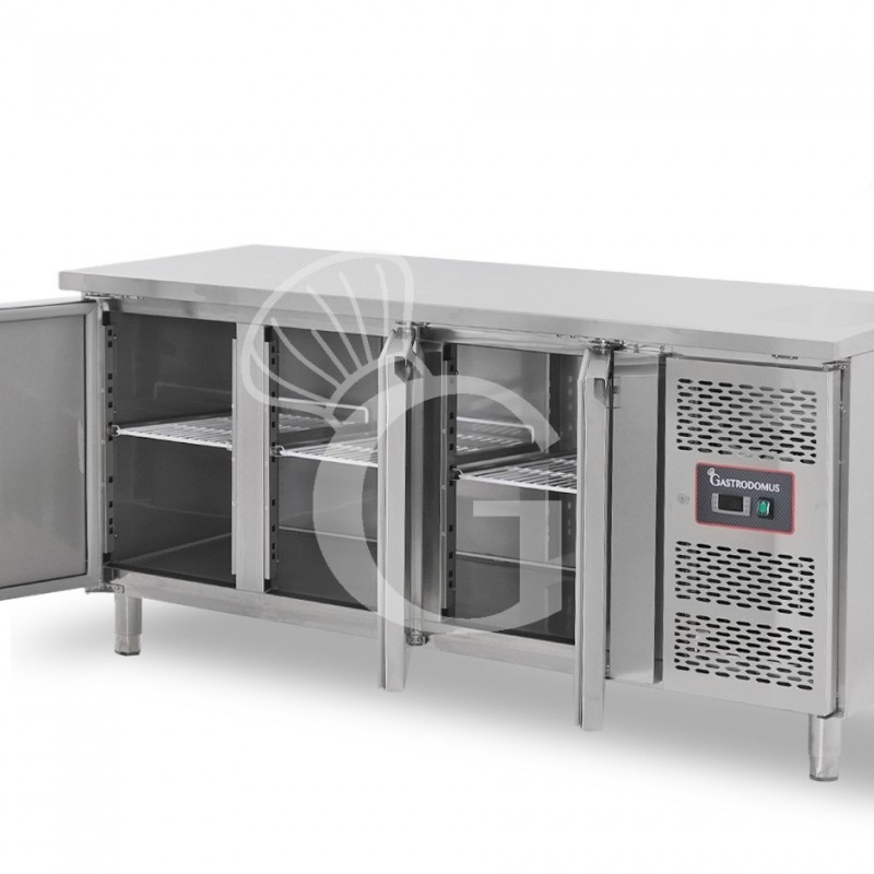 Tavolo Refrigerato 3 porte -2°C/+8°C classe energetica C Profondità 700 mm