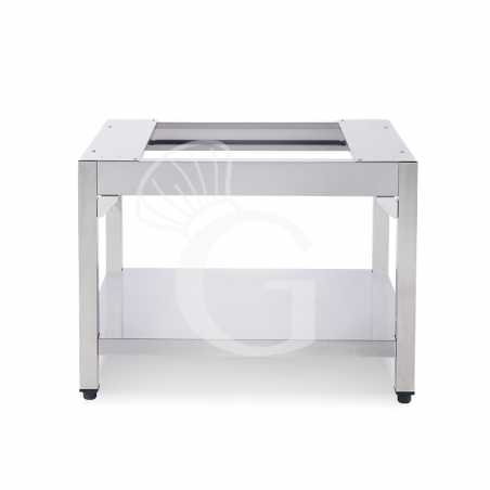 Supporto in acciaio inox con ripiano, per forno modello Shango, L 720 x P 585 x H 520 mm Supporto in acciaio inox con ripiano, per forno modello Shango, L 720 x P 585 x H 520 mm