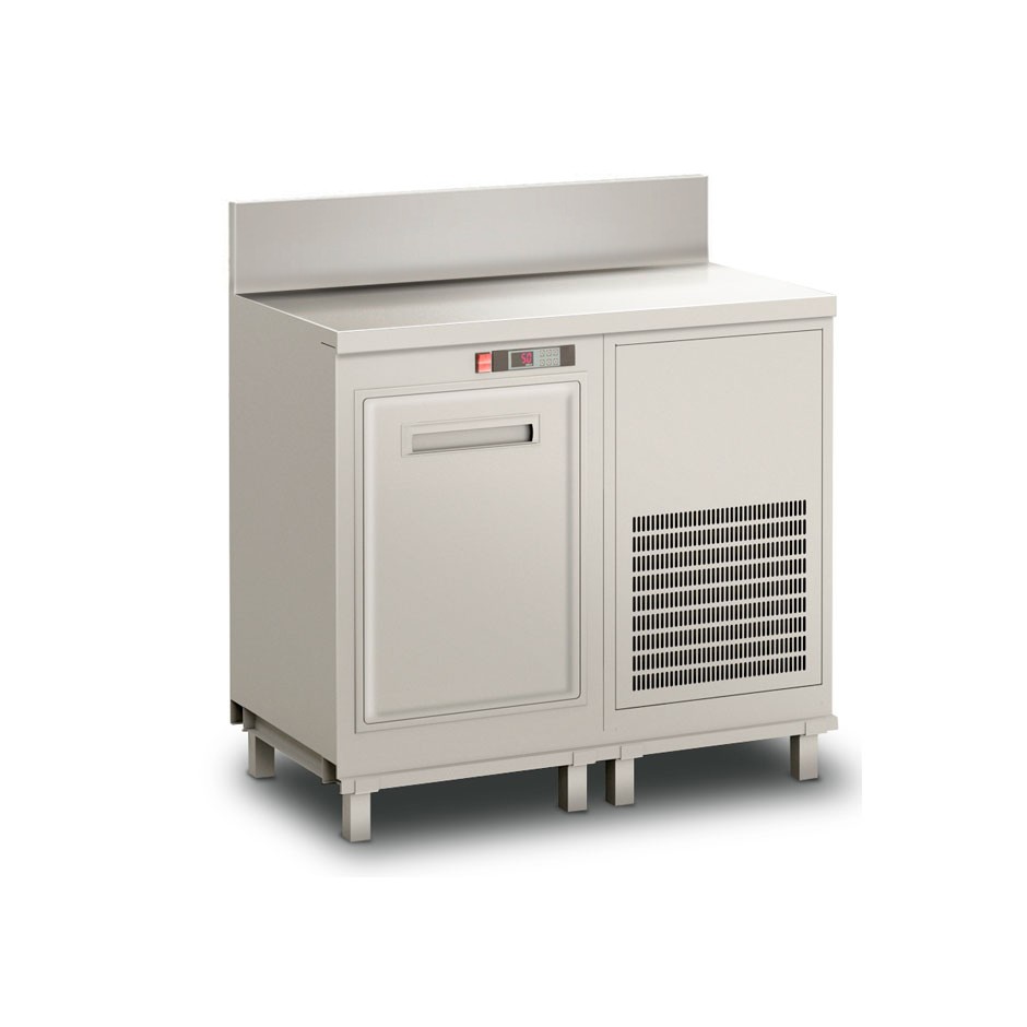 Retrobanco bar refrigerato con motore incorporato e alzatina, temperatura +4°C/+8°C, L 1044 x P 560 x H 1119 mm