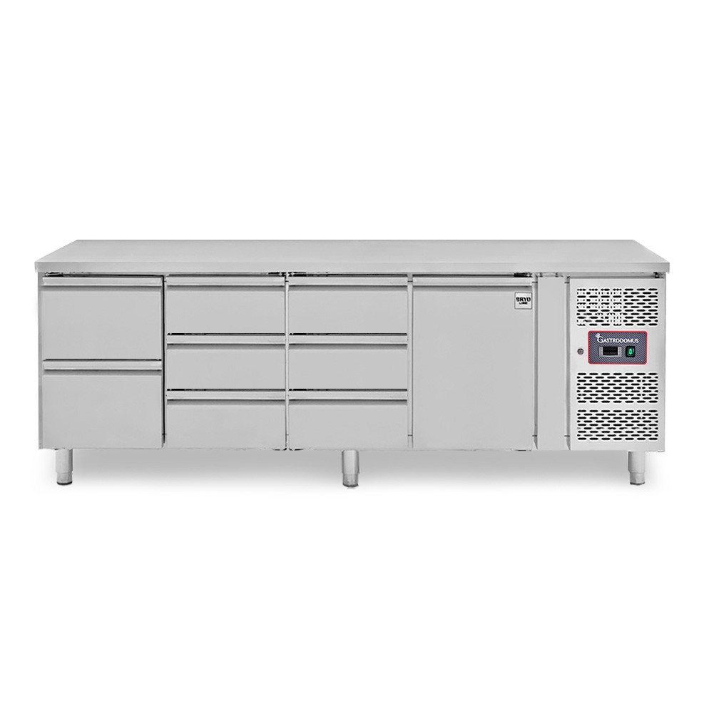 Tavolo Refrigerato con 2 cassetti da 1/2, 6 cassetti da 1/3, 1 porta, P 700 mm, -2°C/+8°C