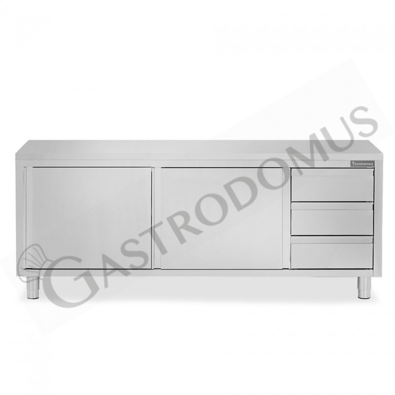 Tavolo armadiato, 2 porte scorrevoli, 3 cassetti sul lato destro, L 2400 mm x P 700 mm x H 850 mm Tavolo armadiato, 2 porte scorrevoli, 3 cassetti sul lato destro, L 2400 mm x P 700 mm x H 850 mm