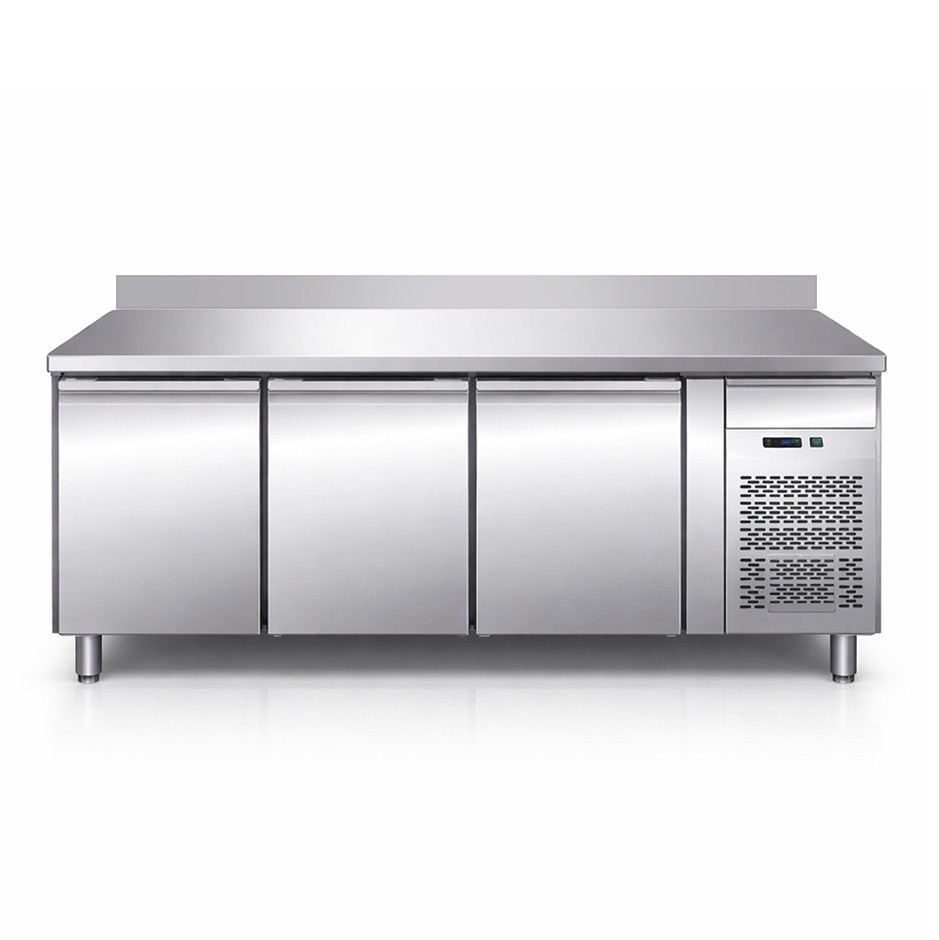 Tavolo refrigerato con 3 porte,con alzatina,cassetto sopra al motore, profondità 600 mm e temp. -2°C/+8°C - Classe energetica B