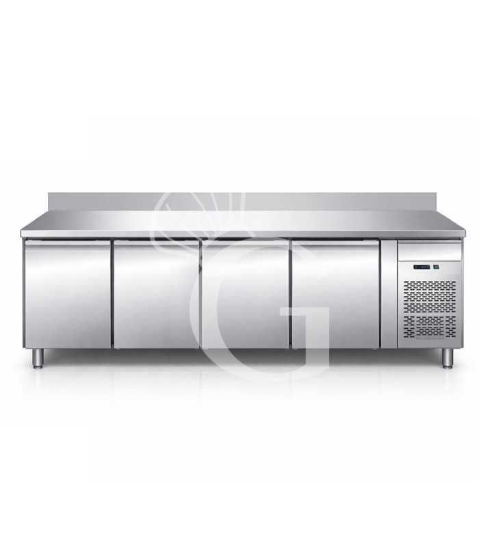 Tavolo refrigerato con 3 porte,con alzatina,cassetto sopra al motore, profondità 600 mm e temp. -2°C/+8°C - Classe energetica B