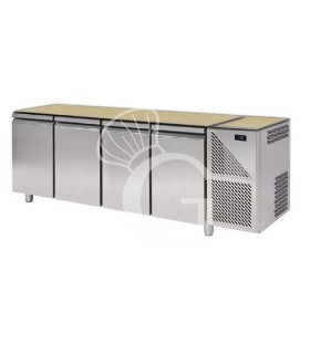 Tavolo Refrigerato 4 porte Prof. 800 mm 0°C/+10°C senza top Classe energetica A