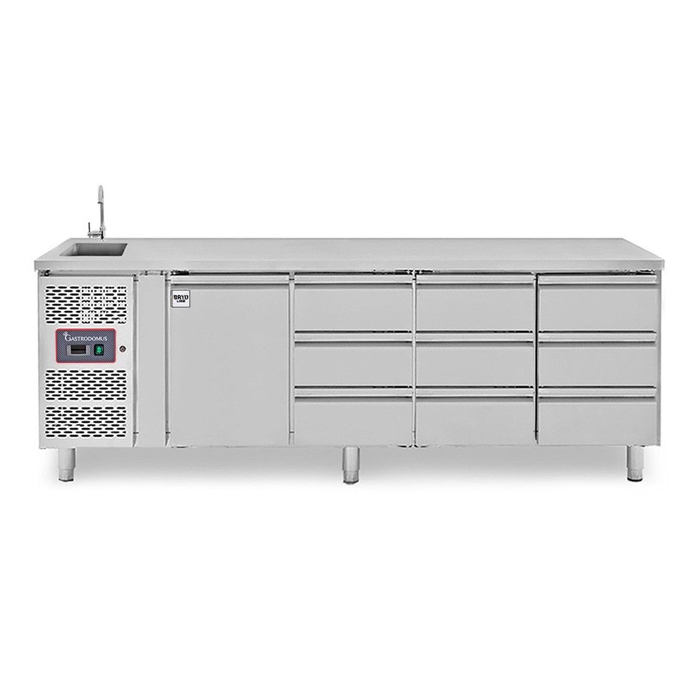 Tavolo refrigerato 9 cassetti 1 porta con lavello,motore a sinistra Prof. 700 mm, temp. +2°C/+8°C, con rubinetto