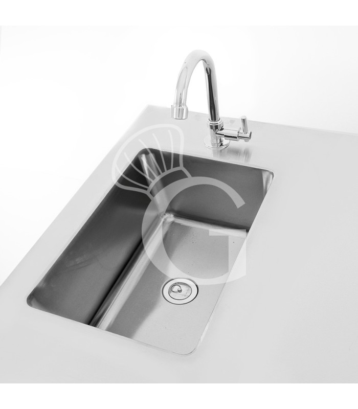 Tavolo refrigerato 6 cassetti centrali, 2 porte, lavello, rubinetto, motore a sinistra, P 700 mm, +2°C/+8°C