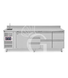 Tavolo refrigerato 1 porta, 7 cassetti, lavello, rubinetto, alzatina, motore a sinistra, P 700 mm, +2°C/+8°C