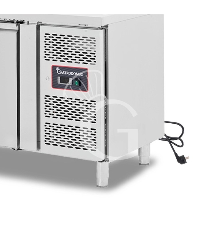 Tavolo refrigerato 7 cassetti, 1 porta, lavello, rubinetto, alzatina, P 700 mm, +2°C/+8°C