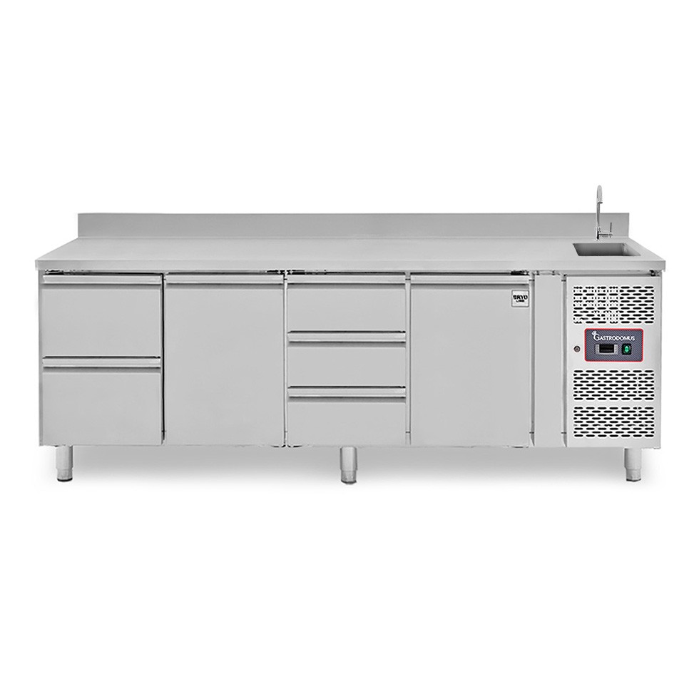 Tavolo refrigerato 2 porte + 5 cassetti alternati, lavello, rubinetto, alzatina, P 700 mm, +2°C/+8°C