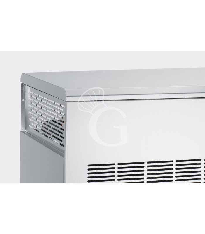 Macchina del ghiaccio a scaglie piatte trifase kg 600/24h raffreddamento ad aria