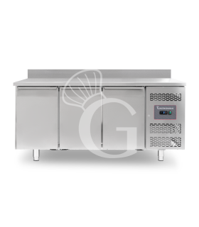 Tavolo Refrigerato 3 porte con alzatina 0°C/+8°C classe energetica A Profondità 600 mm