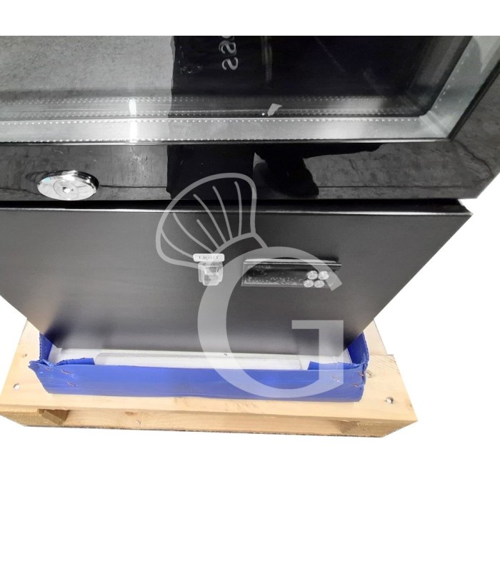 Frigo bibite ventilato porta battente 150 LT 2°C/+10°C colore nero - SECONDA SCELTA