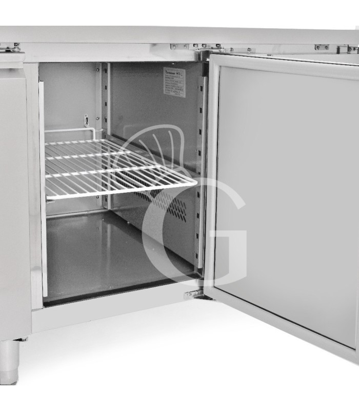 Tavolo Refrigerato Pasticceria 3 porte 600 x 400 mm alzatina -2°C/+8°C classe energetica C