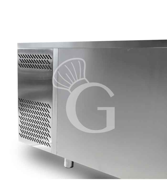 Tavolo Refrigerato 2 porte Prof. 800 mm 0°C/+10°C classe energetica A