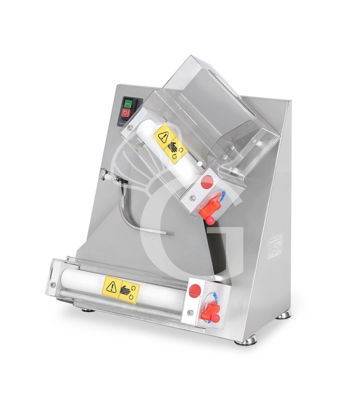 Kit pizzeria con forno elettrico, banco pizza, impastatrice 32 L, stendipizza, affettatrice e set pale.