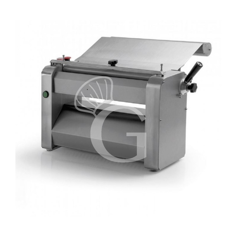 Sfogliatrice trifase L 750 mm x P 450 mm x H 450 mm con rulli in acciaio inox 500 mm Sfogliatrice trifase L 750 mm x P 450 mm x H 450 mm con rulli in acciaio inox 500 mm