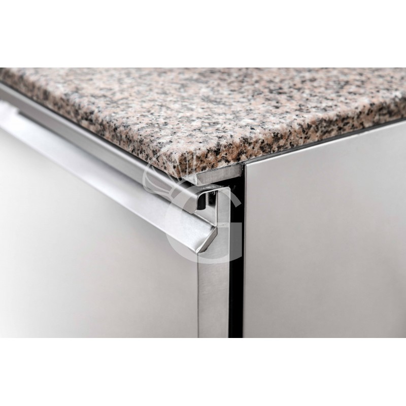 Saladette refrigerazione statica predisposta per 8 bacinelle GN1/6 con 3 porte e piano in granito