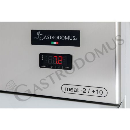 Armadio refrigerato ventilato per carne - Temperatura -2/+10°C - capacità 1400 LT - 2 porte vetro Armadio refrigerato ventilato per carne - Temperatura -2/+10°C - capacità 1400 LT - 2 porte vetro