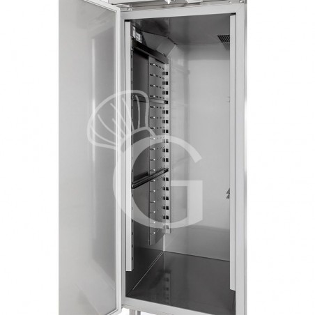 Frigo 700 litri in acciaio inox ventilato con temperatura -2°C/+10°C per verdure Frigo 700 litri in acciaio inox ventilato con temperatura -2°C/+10°C per verdure