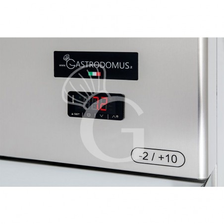 Frigo 700 litri in acciaio inox ventilato con temperatura -2°C/+10°C per verdure Frigo 700 litri in acciaio inox ventilato con temperatura -2°C/+10°C per verdure