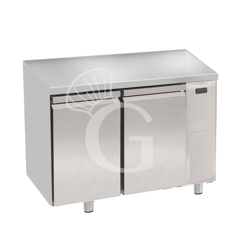 Tavolo frigo - 2 porte - Prof. 700 mm - temperatura 0°C/+10°C - motore remoto