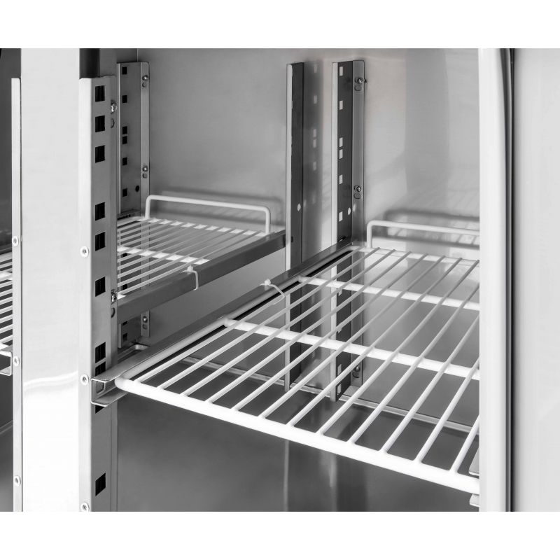 Tavolo refrigerato con 2 porte e 3 cassetti, Prof. 700 e temperatura -2°C/+8°C