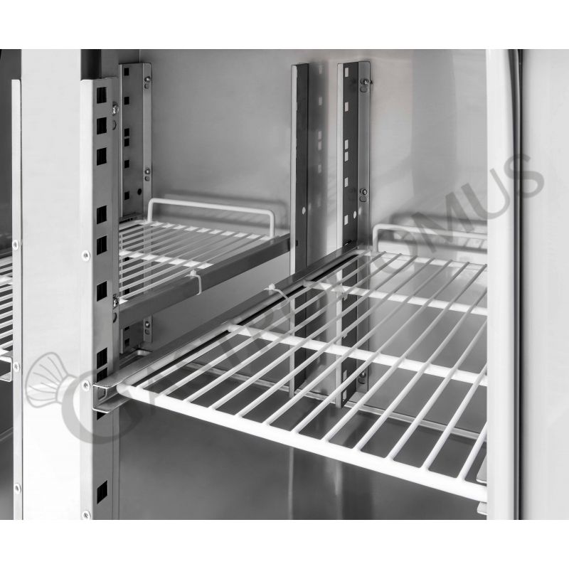 Tavolo frigo con 2 porte e 5 cassetti, Prof. 700 e temperatura -2°C/+8°C