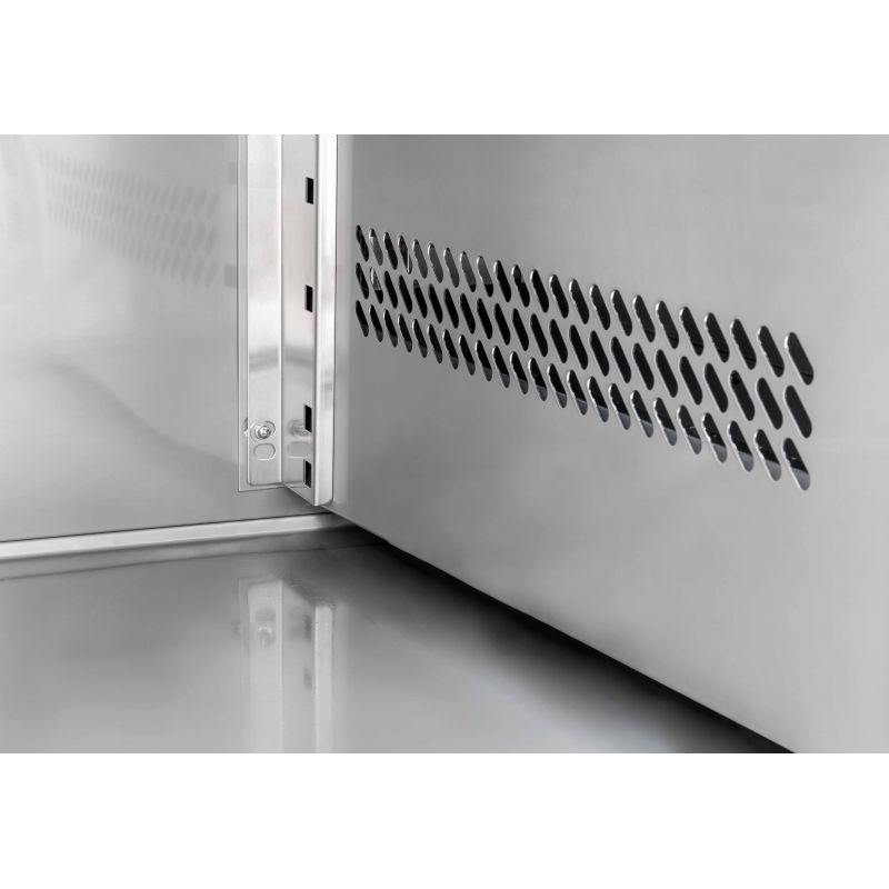 Tavolo frigo con 2 porte e 6 cassetti, alzatina, Prof.700 e temperatura -2°C/+8°C