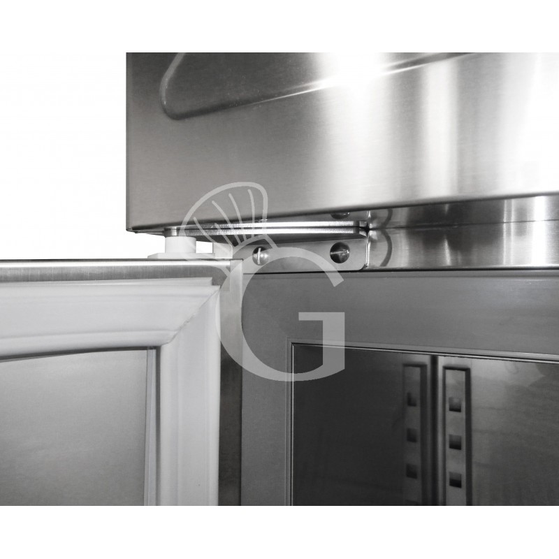 Particolare porta Armadio Refrigerato Ventilato 0°C/+10°C 700 LT motore remoto