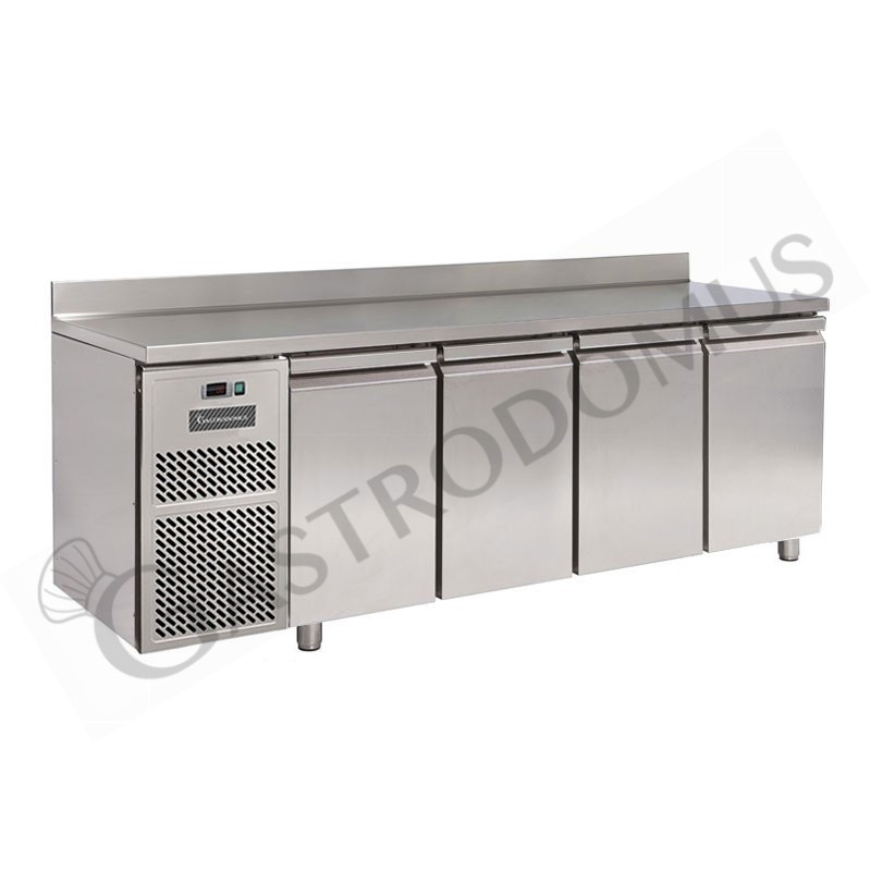 REFRIGERATED TABLE 4 DOORS SPLASHBACK PROF. 700 MM 0°C/+10°C MOTOR LEFT ENERGY CLASS D