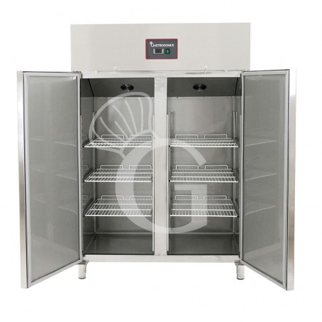 Armadio Congelatore Statico -18°C/-22°C 1180 LT Particolare interni Armadio Congelatore Statico -18°C/-22°C 1180 LT Particolare interni