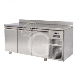 Tavolo frigo con 3 porte e alzatina Prof. 700 mm - temperatura 0°C/+10°C