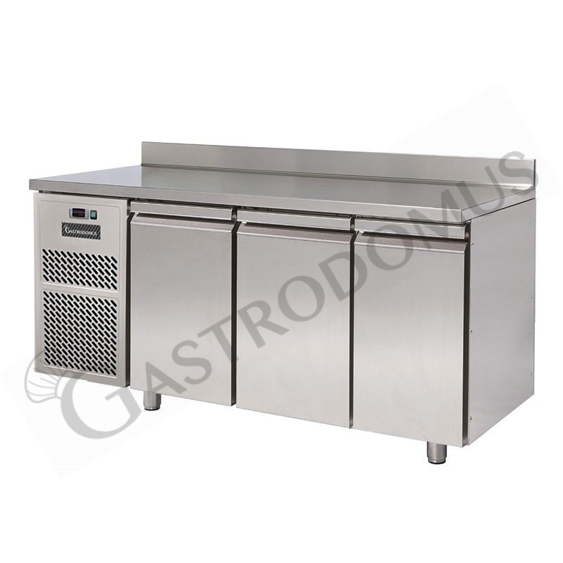 Tavolo frigo 3 porte con alzatina Prof. 800 mm 0°C/+10°C motore a sinistra