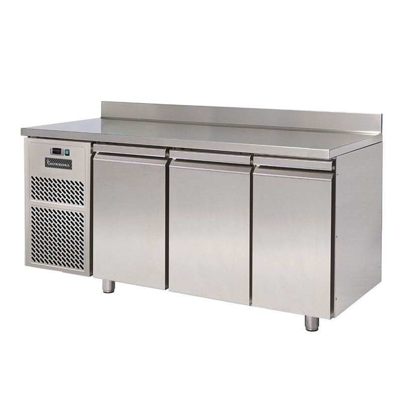 Tavolo Refrigerato motore a sinistra 3 porte alzatina Prof. 700 mm -18°C/-22°C classe energetica G