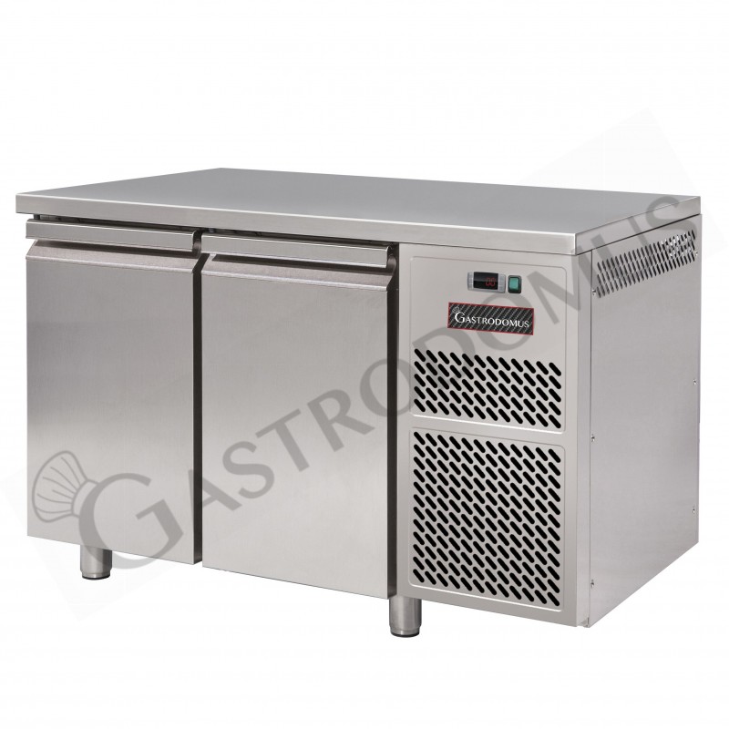 Tavolo frigo - 2 porte - Prof. 700 mm - temperatura -18°C/-22°C Tavolo frigo - 2 porte - Prof. 700 mm - temperatura -18°C/-22°C