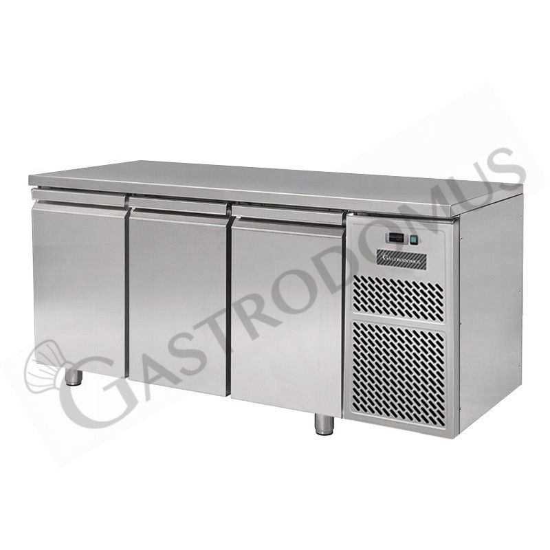 Tavolo refrigerato 3 porte Prof. 800 mm - temperatura -18°C/-22°C