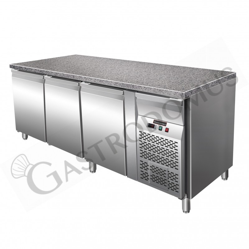 Tavolo Refrigerato Pasticceria 3 porte 600 x 400 mm piano in granito +2°C/+8°C classe energetica C